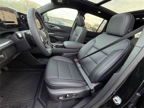 New 2026 Chevrolet Traverse LT w/ Sun and Wheel Package image 17