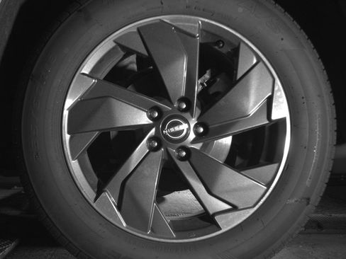 Used 2025 Nissan Rogue SV AWD/4WD image 14