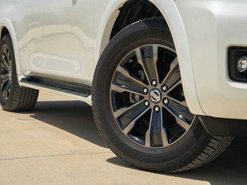 Used 2019 Nissan Armada Platinum AWD/4WD image 3