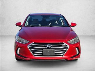 Used 2017 Hyundai Elantra SE w/ SE A/T Tech Package 03 FWD video 2