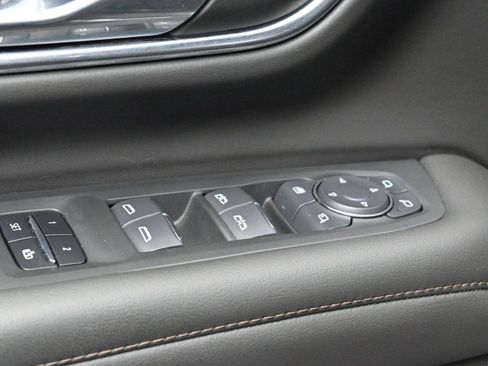 Used 2024 Chevrolet Tahoe High Country w/ Advanced Technology Package image 15