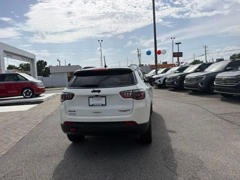 Used 2021 Jeep Compass Trailhawk AWD/4WD image 8