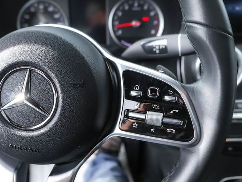 Used 2021 Mercedes-Benz GLC 300 4MATIC Coupe image 18