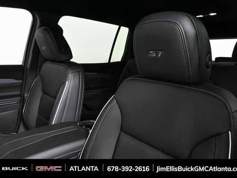 New 2026 Buick Enclave Sport Touring image 5