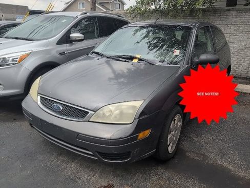 Used 2006 Ford Focus ZX3 Hatchback FWD image 2