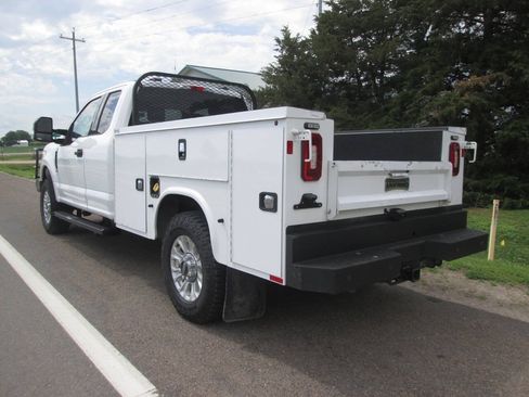 Used 2020 Ford F250 XLT w/ XLT Value Package AWD/4WD image 12