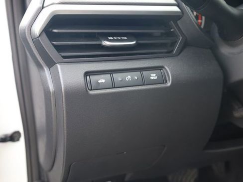 Used 2024 Nissan Altima 2.5 SR FWD image 11