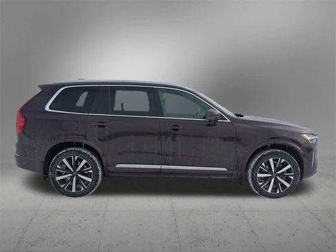 New 2026 Volvo XC90 B5 Core image 7
