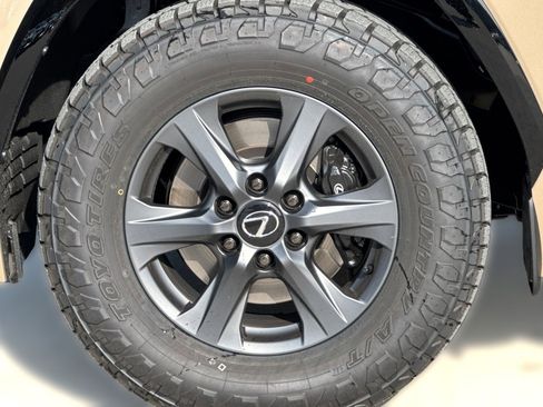 New 2026 Lexus LX 700h Overtrail image 11