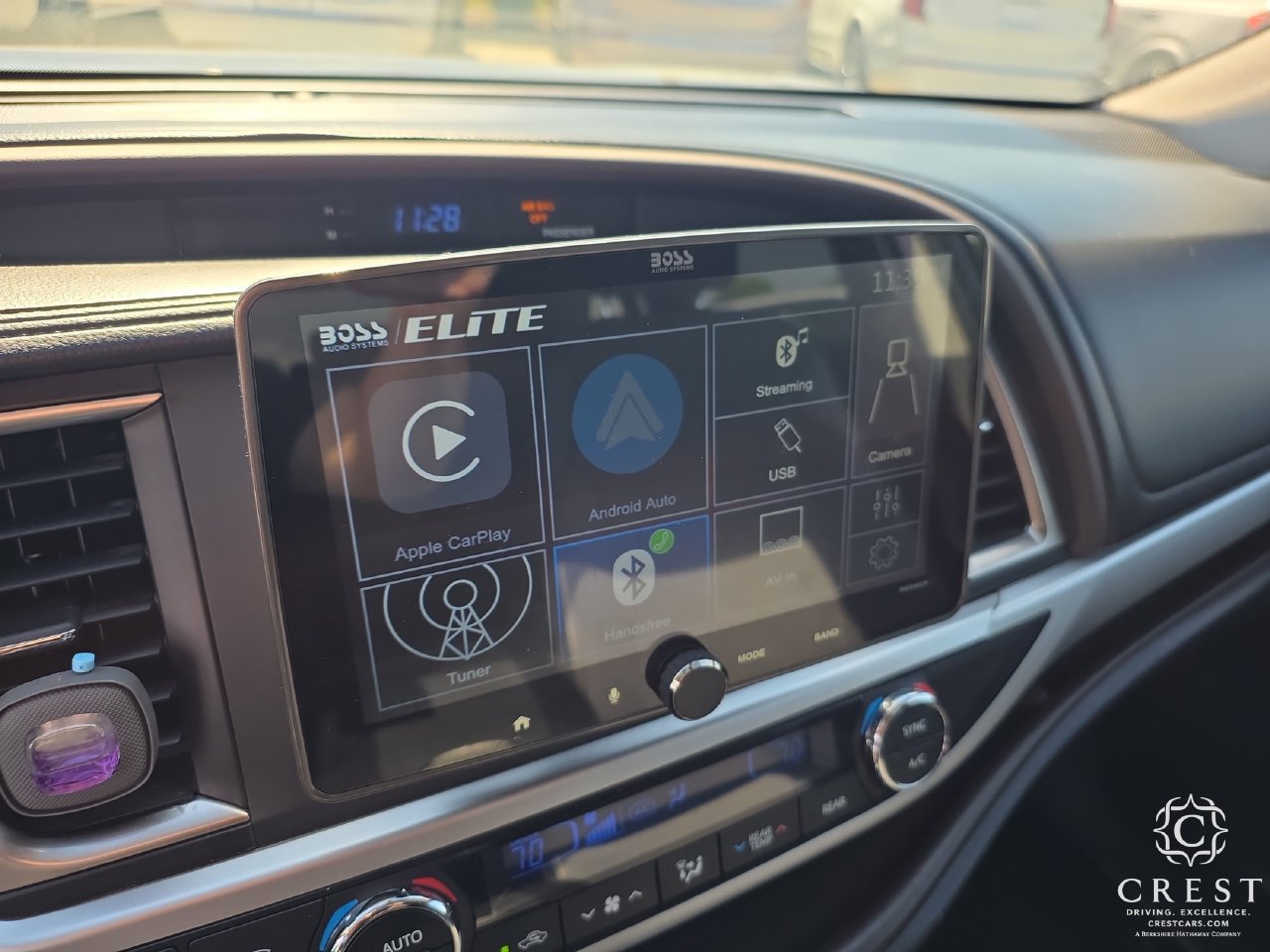 Used 2015 Toyota Highlander Plus FWD image 18