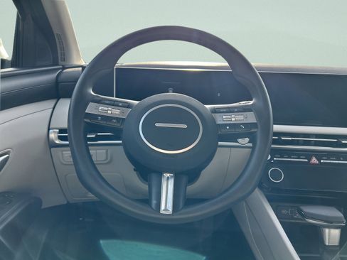 Used 2025 Hyundai Tucson SEL image 19