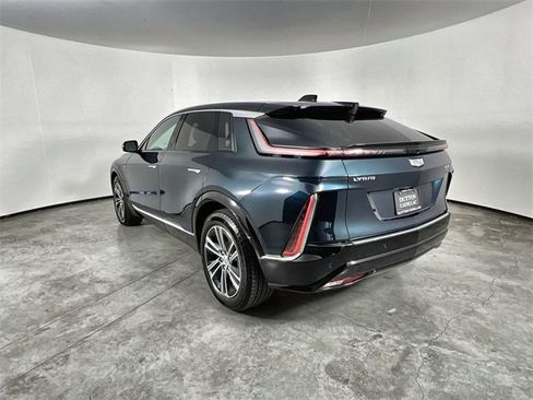 Certified 2025 Cadillac Lyriq Luxury image 6