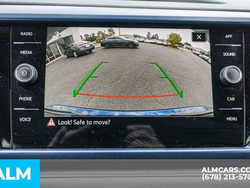 Used 2024 Volkswagen Taos SE image 34