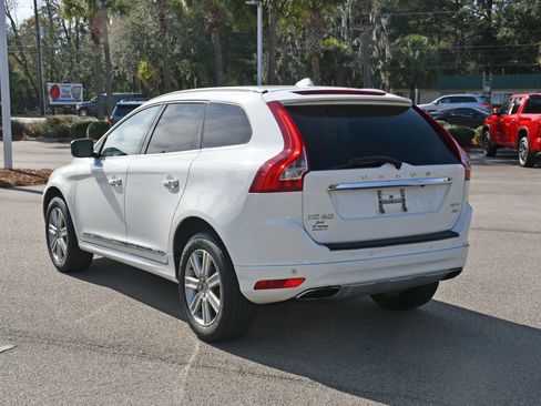 Used 2016 Volvo XC60 T6 image 4