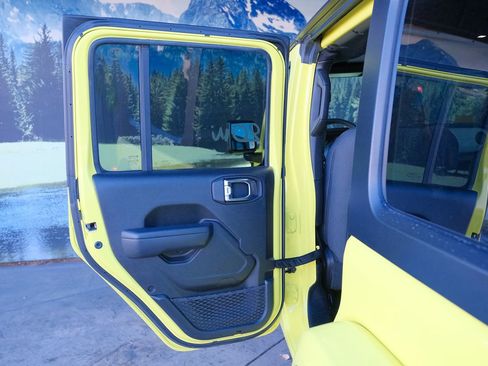 Used 2024 Jeep Wrangler Sport S w/ LED Headlamp & Fog Lamp Group image 12