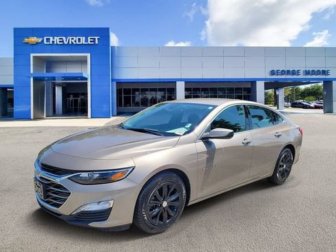 Certified 2023 Chevrolet Malibu LT w/ Driver Confidence Package FWD image 2