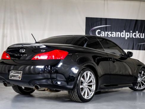 Used 2010 INFINITI G37 Convertible w/ Premium Pkg RWD image 8