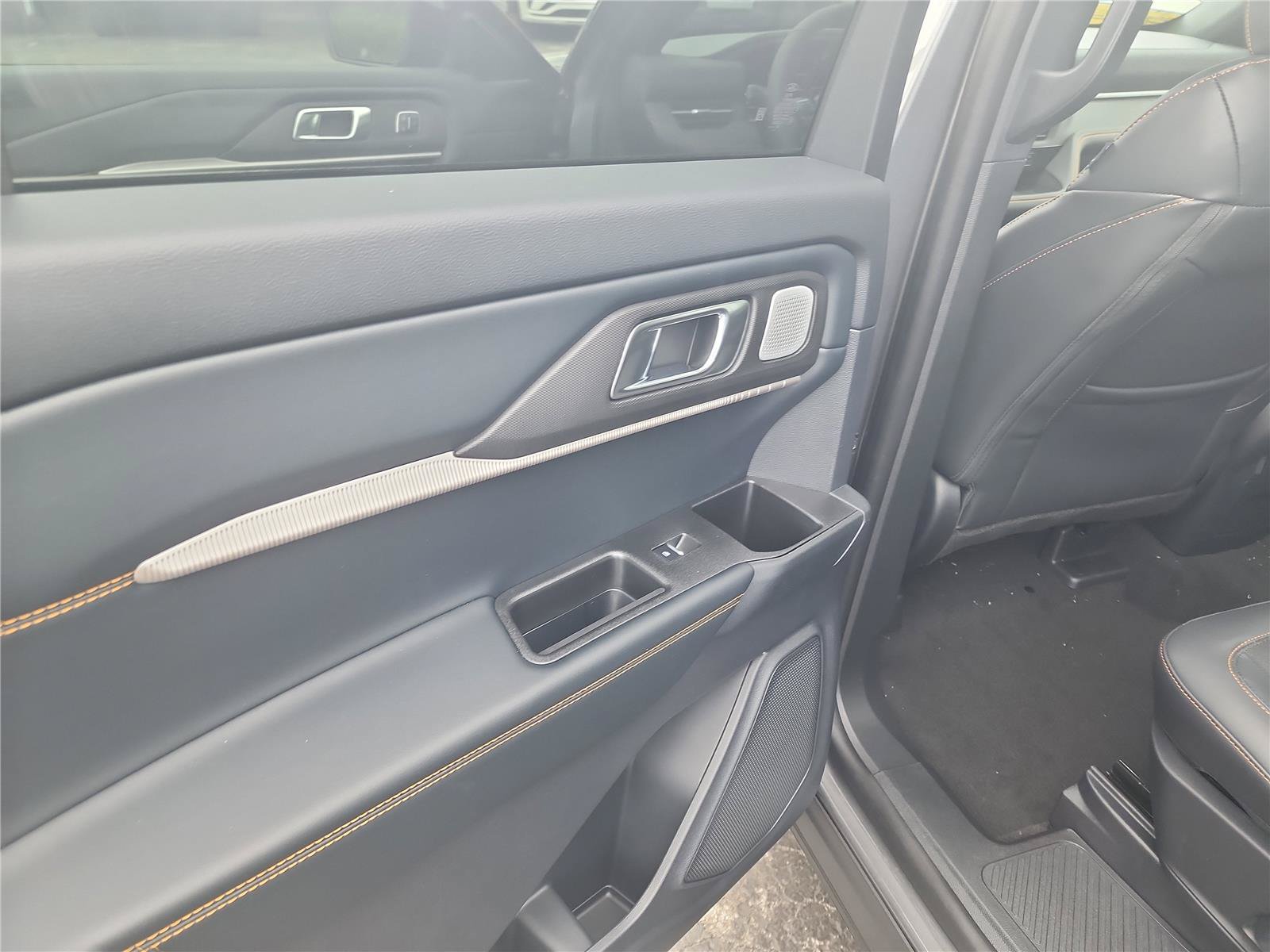 New 2026 Ford Explorer Tremor w/ Tremor Ultimate Package AWD/4WD image 17