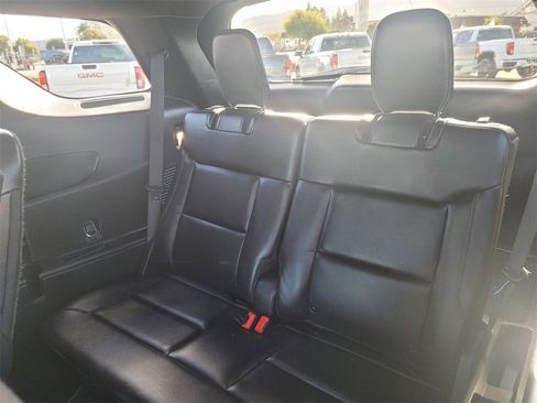 Used 2020 Ford Explorer XLT w/ Equipment Group 202A image 12