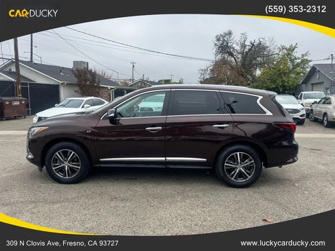 Used 2019 INFINITI QX60 Luxe w/ Essential Package image 8
