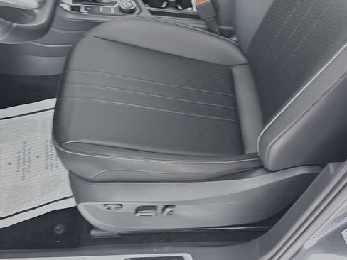 Used 2024 Volkswagen Tiguan SE R-Line AWD/4WD image 18