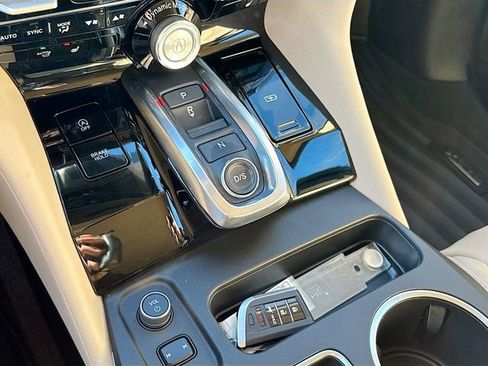 Certified 2025 Acura MDX SH-AWD image 18