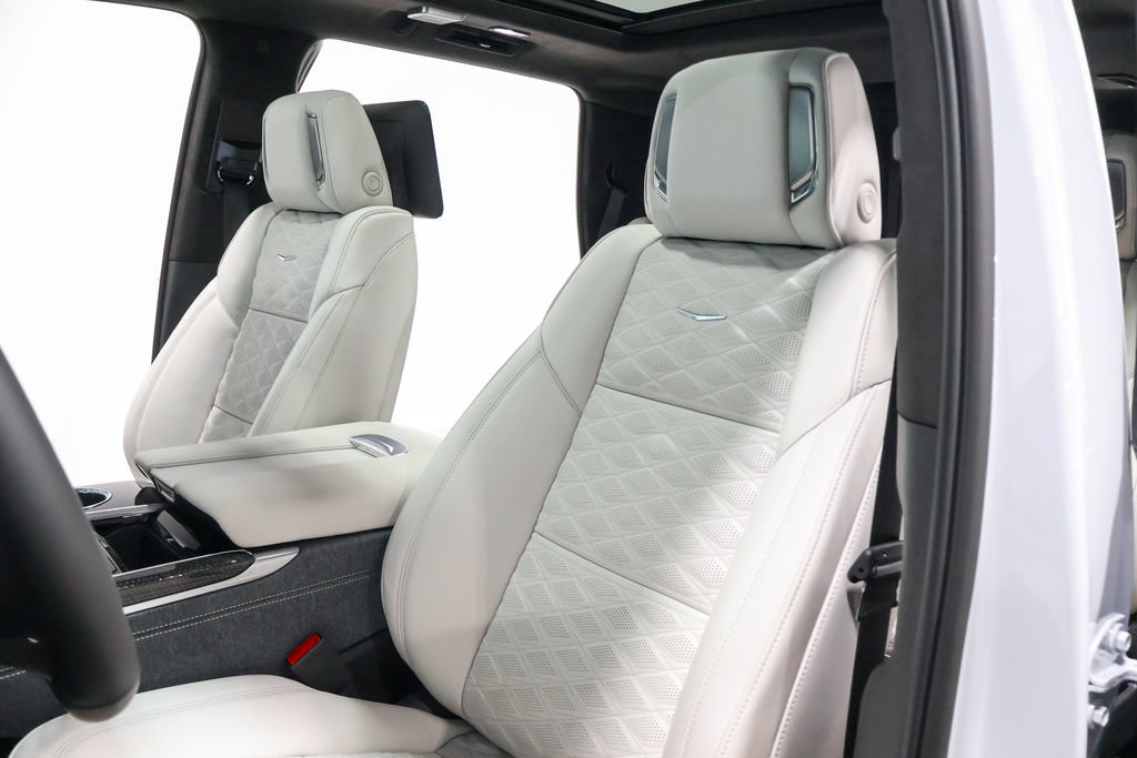 Used 2026 Cadillac Escalade V AWD/4WD image 34