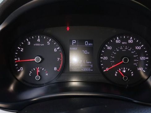 Used 2019 Kia Rio S image 23