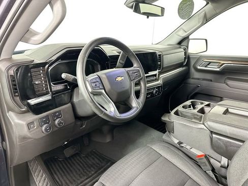 Used 2023 Chevrolet Silverado 1500 LT AWD/4WD image 17