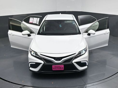 Used 2024 Toyota Camry SE FWD image 23