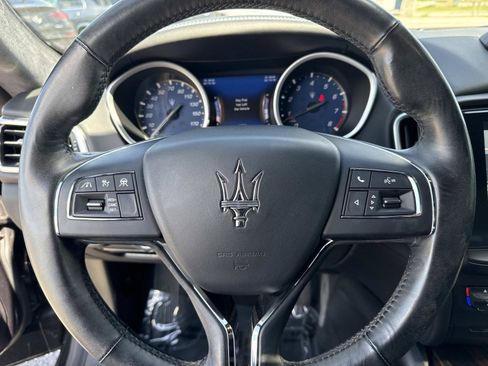 Used 2020 Maserati Ghibli S GranLusso AWD/4WD image 32