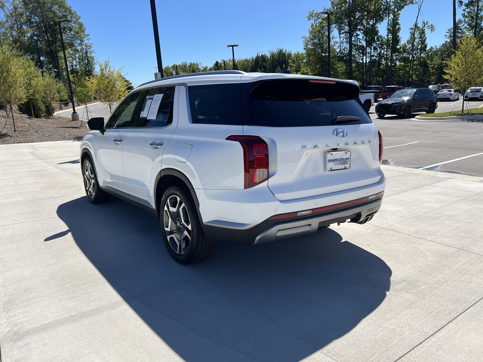 Used 2025 Hyundai Palisade SEL FWD image 6