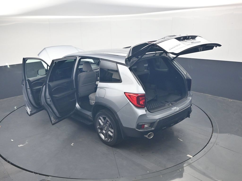 Used 2023 Honda Passport EX-L image 42