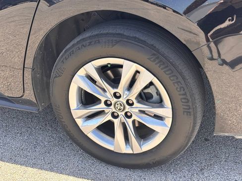 Used 2023 Toyota Sienna XLE Woodland Edition AWD/4WD image 14