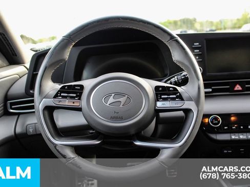 Used 2025 Hyundai Elantra Sport image 22