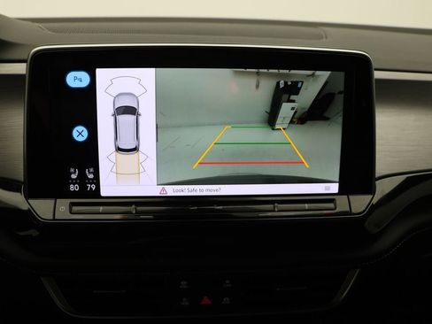 Used 2025 Volkswagen Atlas Cross Sport SE image 23