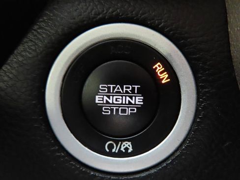 Used 2021 RAM 1500 Laramie image 19