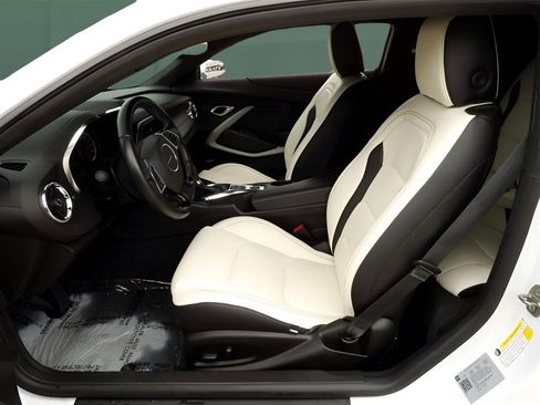 Used 2021 Chevrolet Camaro LT w/ RS Package image 12