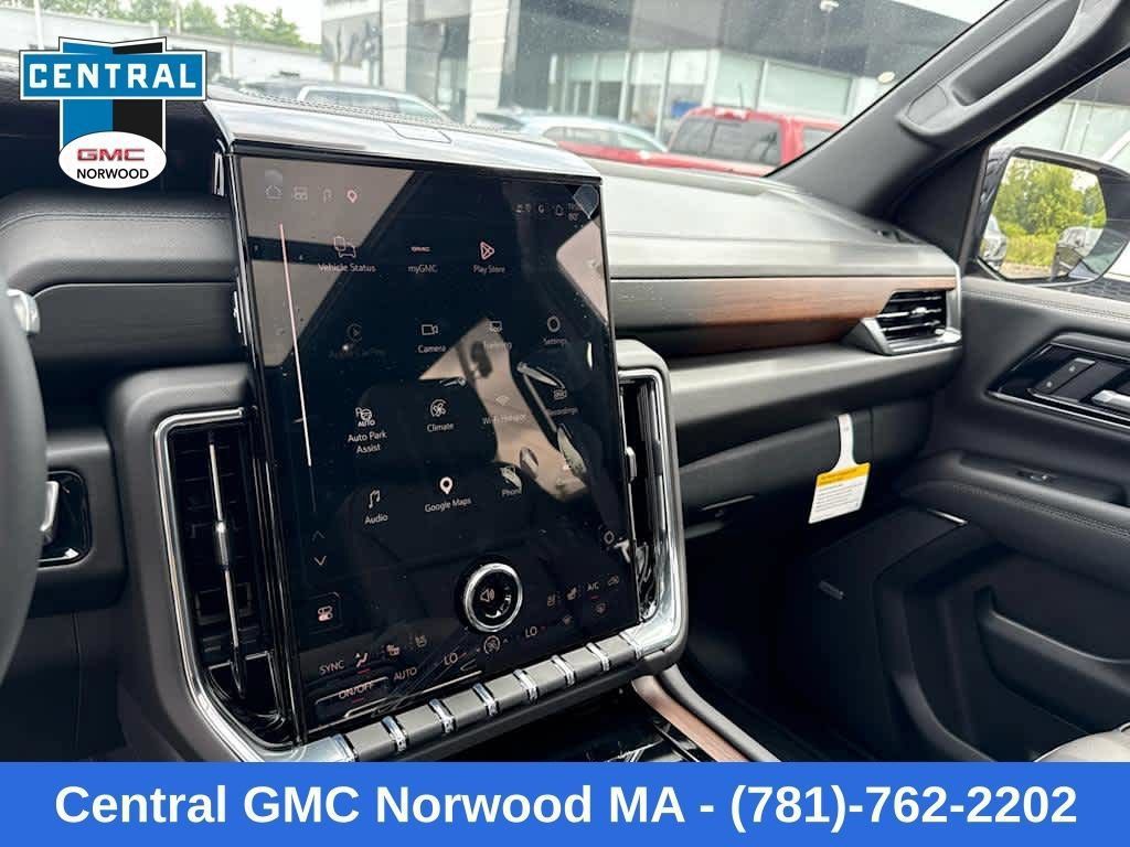New 2026 GMC Yukon Denali w/ Sun & Power Step Package AWD/4WD image 18