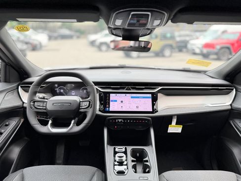 New 2026 Jeep Cherokee Laredo AWD/4WD image 9