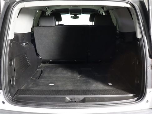 Used 2018 Chevrolet Tahoe 2WD image 10