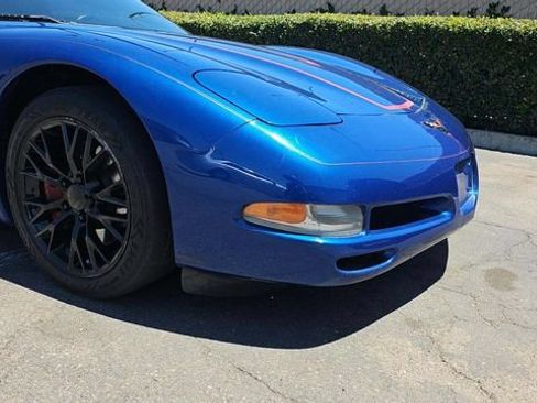 Used 2002 Chevrolet Corvette Convertible w/ Preferred Equipment Group2 RWD image 8