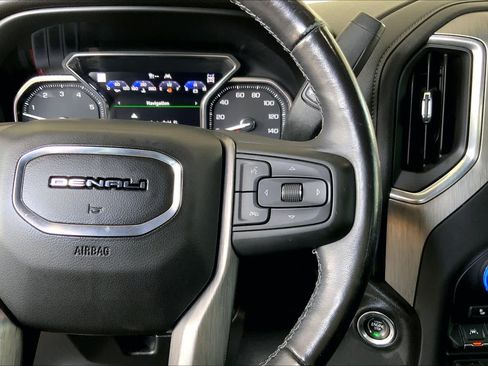 Used 2020 GMC Sierra 1500 Denali w/ Denali Ultimate Package AWD/4WD image 25