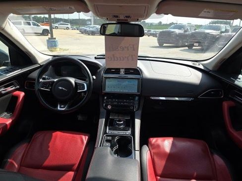 Used 2017 Jaguar F-PACE R-Sport AWD/4WD image 16