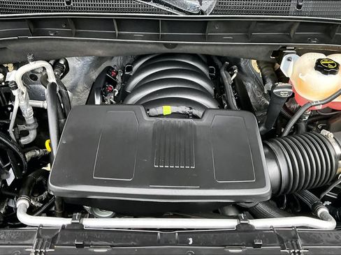 Used 2025 GMC Sierra 1500 AT4 w/ AT4 Premium Package AWD/4WD image 32