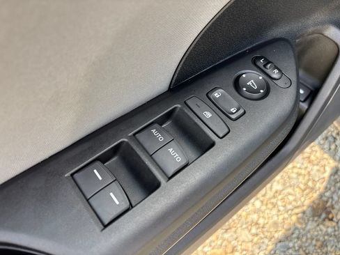 Used 2021 Honda Civic EX image 16