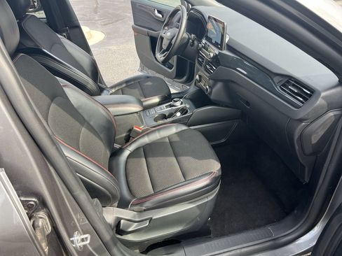 Used 2025 Ford Escape ST-Line FWD image 34