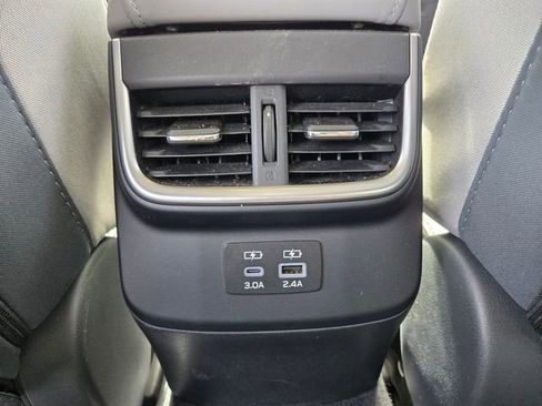Used 2025 Subaru Legacy Premium AWD/4WD image 16