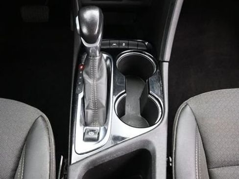 Used 2023 Buick Encore GX Select w/ Sport Touring Package FWD image 15