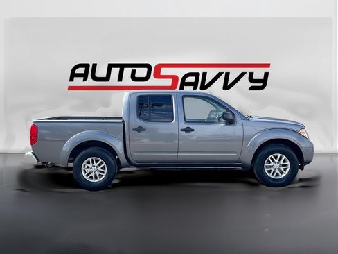 Used 2018 Nissan Frontier SV w/ Value Truck Package RWD image 8